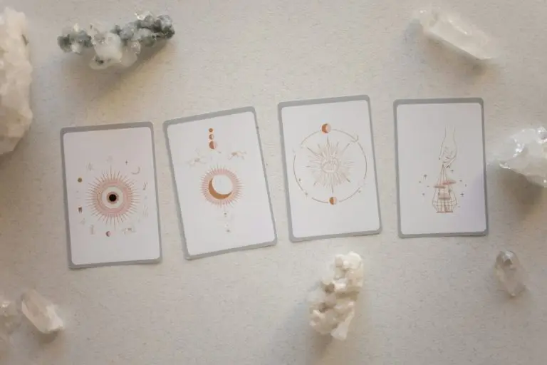 Engelskarten: Botschaften der Liebe und Weisheit aus dem Universum