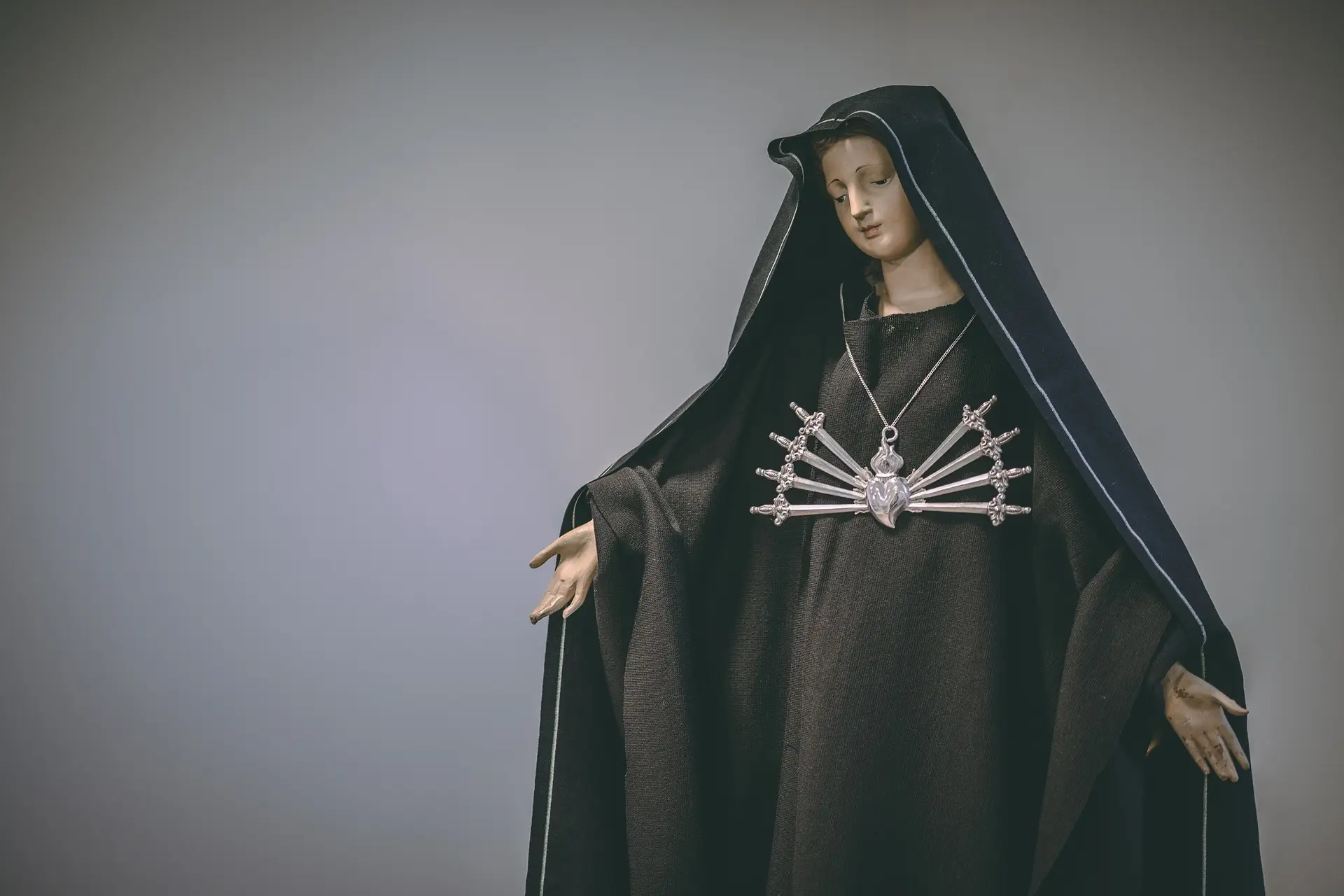 Die Schwarze Madonna: Symbol für Trost, Kraft und Heilung